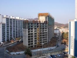 20년 묵은 숙원 풀린다…칠곡 북삼 JK아파트 철거 기사 이미지