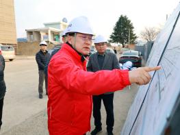 경주시, 안강 농촌중심지활성화사업 현장 점검  북경주 복합문화복지센터 공정 점검 기사 이미지